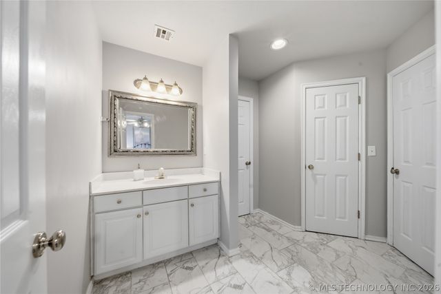 1903 S Nyssa Place, Broken Arrow, OK 74012