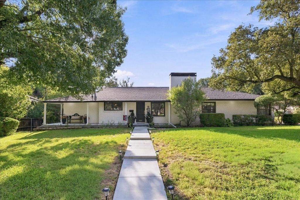 1805 Ems Road E, Fort Worth, TX 76116 — exterior