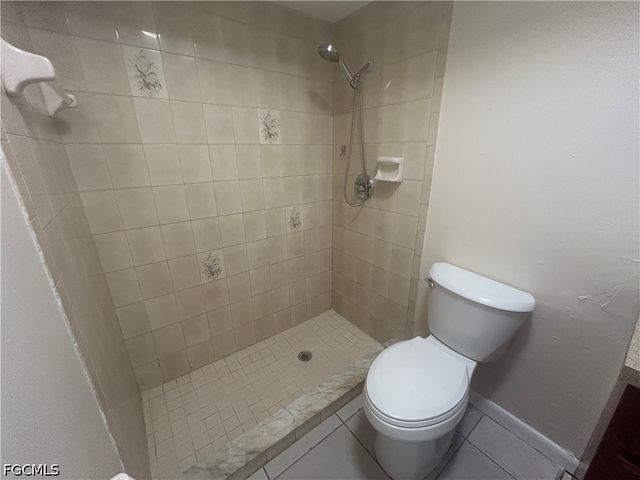 215-217 SE 23rd PL 215, Cape Coral, FL 33990