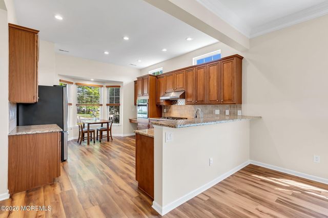 20 Hazeltine Lane, Jackson, NJ 08527
