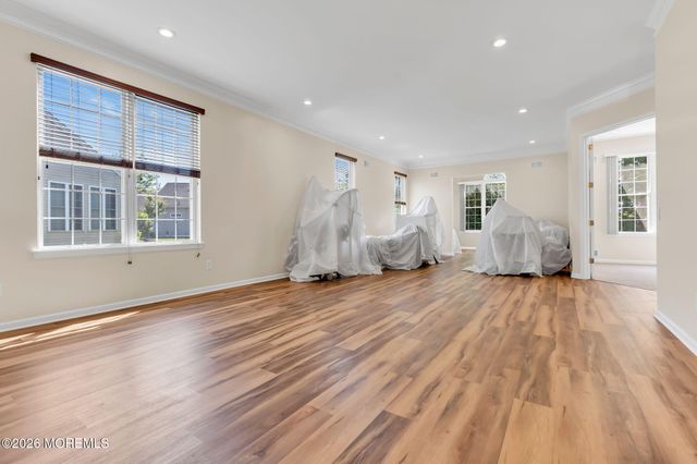 20 Hazeltine Lane, Jackson, NJ 08527
