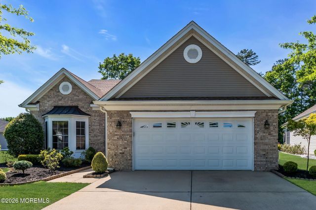 20 Hazeltine Lane, Jackson, NJ 08527