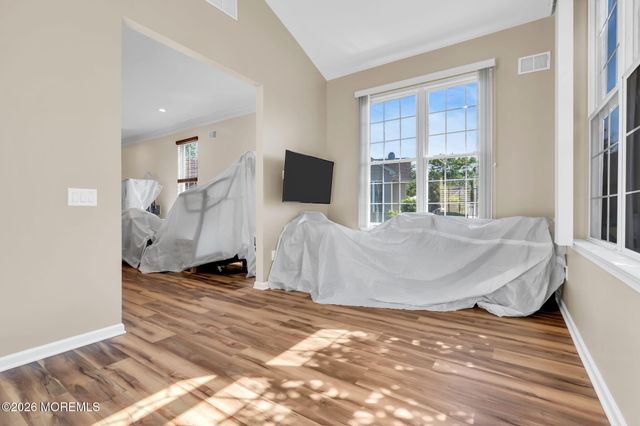 20 Hazeltine Lane, Jackson, NJ 08527