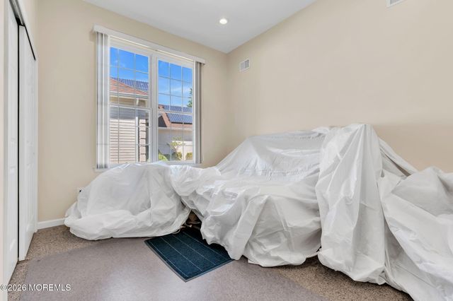 20 Hazeltine Lane, Jackson, NJ 08527