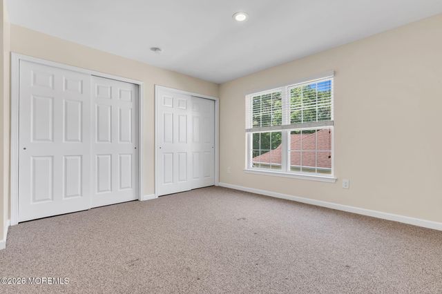 20 Hazeltine Lane, Jackson, NJ 08527