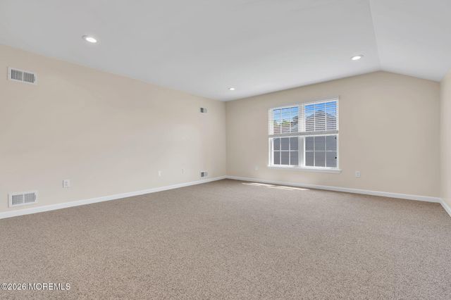 20 Hazeltine Lane, Jackson, NJ 08527