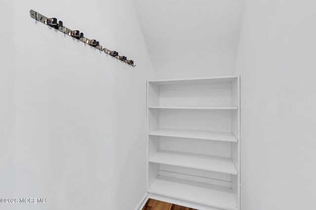20 Hazeltine Lane, Jackson, NJ 08527