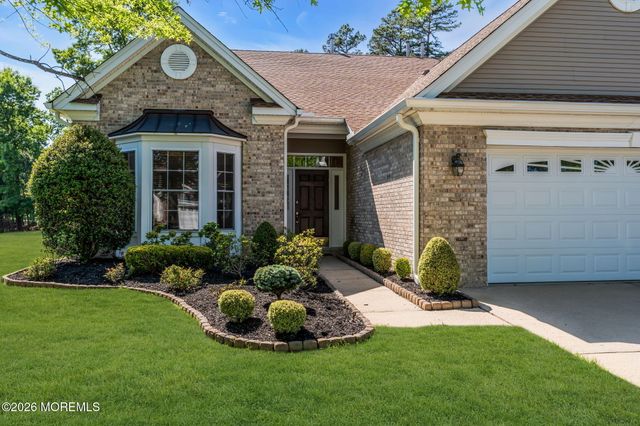 20 Hazeltine Lane, Jackson, NJ 08527