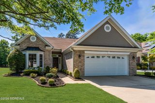 20 Hazeltine Lane, Jackson, NJ 08527