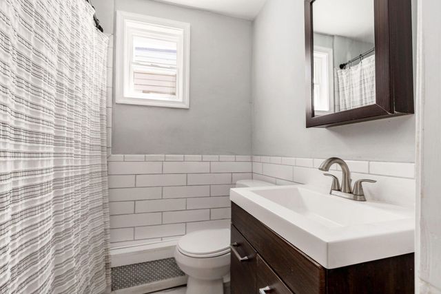1827 S CARLISLE ST, Philadelphia, PA 19145