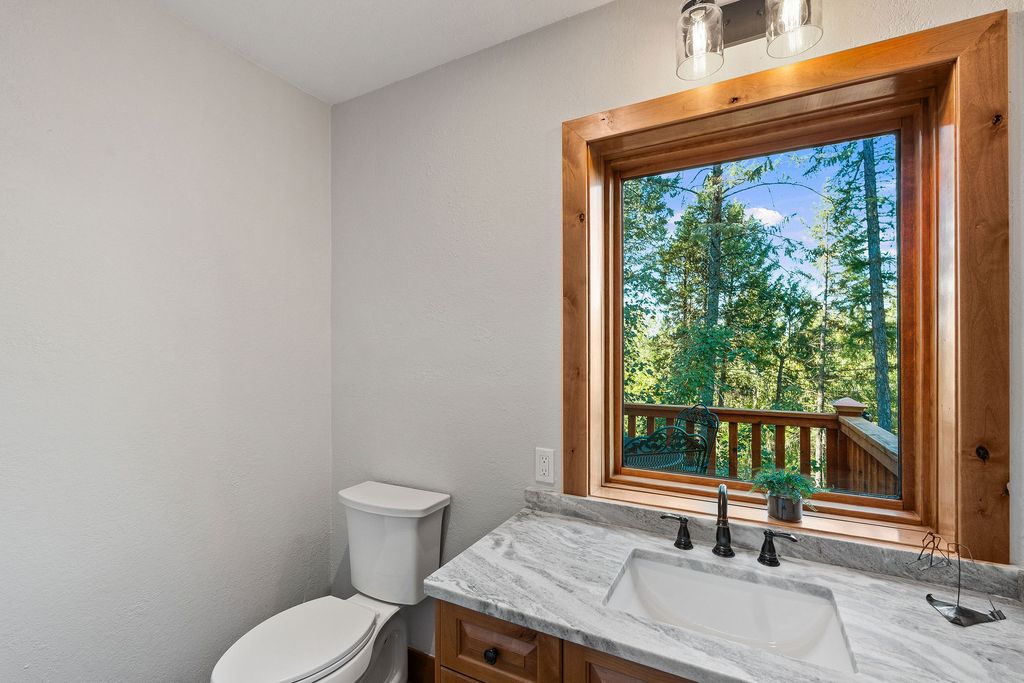 1922 Suncrest Drive 1, Whitefish, MT 59937 photo 12