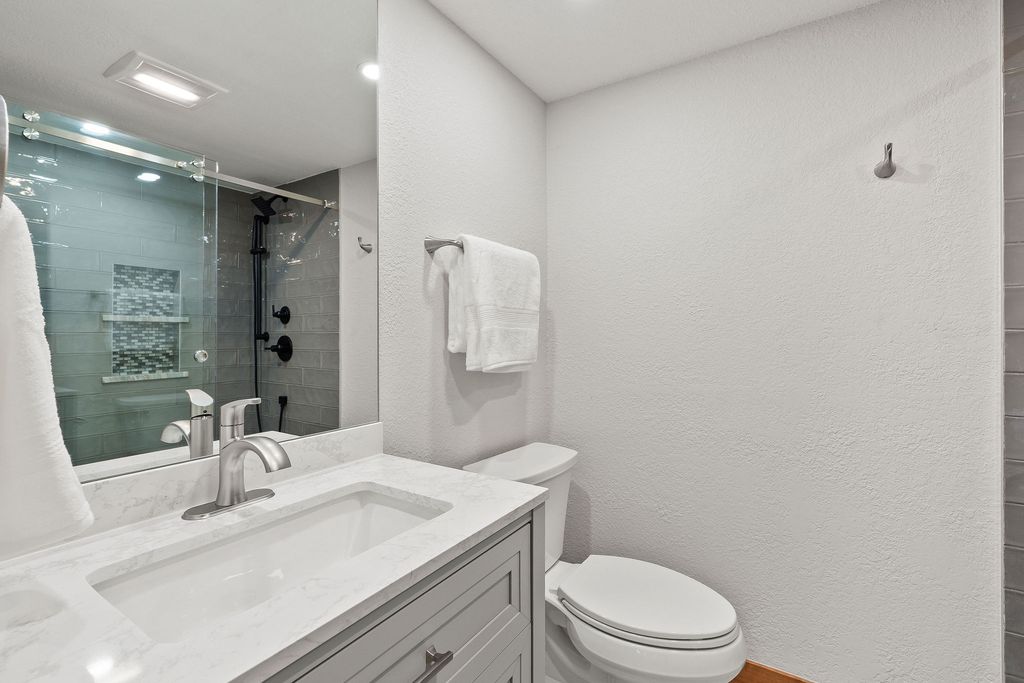 1922 Suncrest Drive 1, Whitefish, MT 59937 photo 32