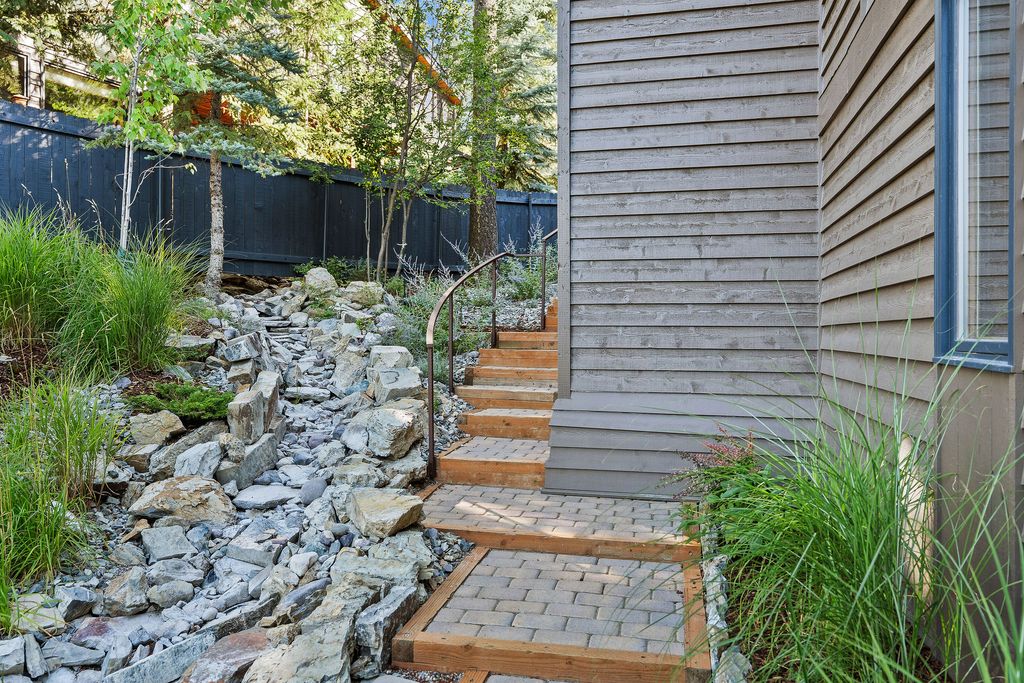 1922 Suncrest Drive 1, Whitefish, MT 59937 photo 38