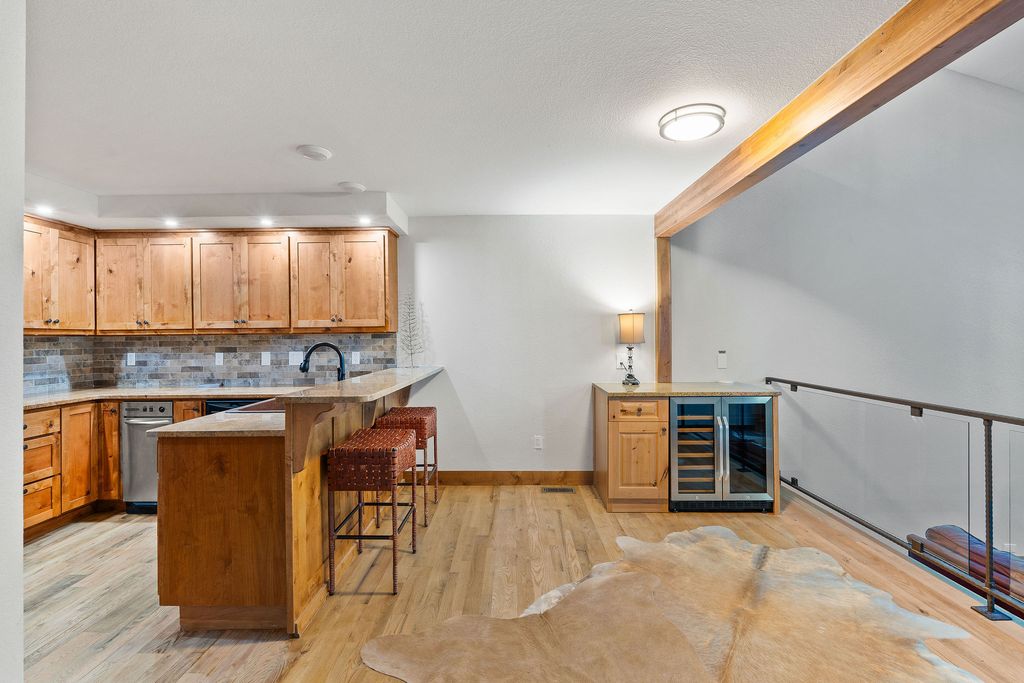 1922 Suncrest Drive 1, Whitefish, MT 59937 photo 6