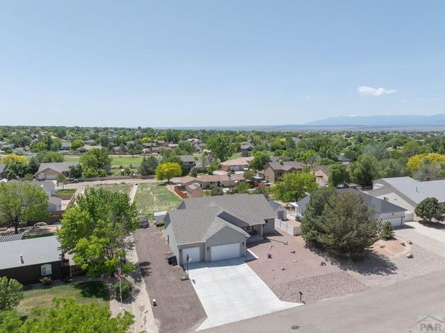 450 W Venturi Dr, Pueblo West, CO 81007
