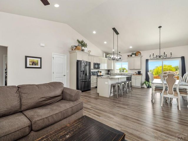 450 W Venturi Dr, Pueblo West, CO 81007