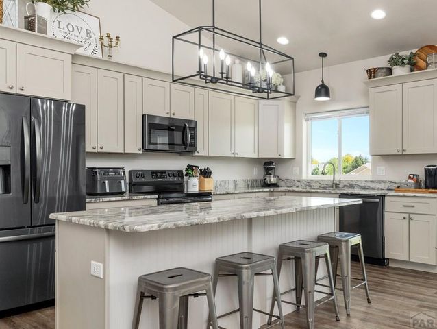 450 W Venturi Dr, Pueblo West, CO 81007