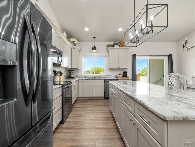 450 W Venturi Dr, Pueblo West, CO 81007