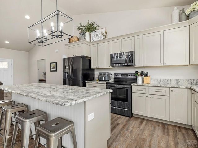450 W Venturi Dr, Pueblo West, CO 81007