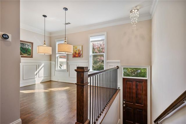 336 Brownstones NE Circle, Atlanta, GA 30312