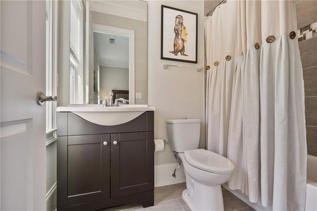 336 Brownstones NE Circle, Atlanta, GA 30312