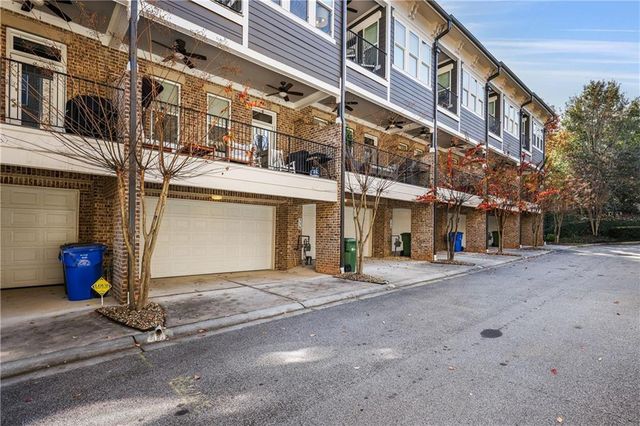 336 Brownstones NE Circle, Atlanta, GA 30312