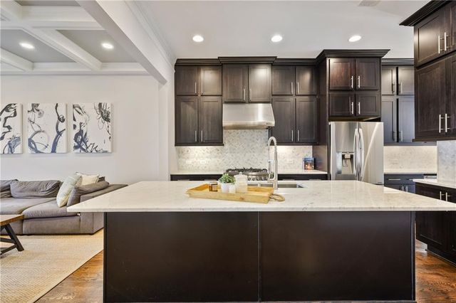 336 Brownstones NE Circle, Atlanta, GA 30312