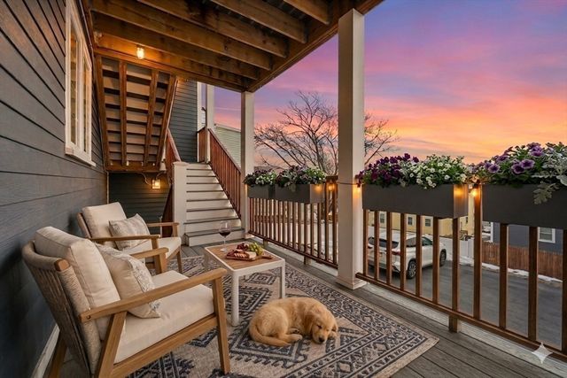 27 Suffolk St 2, Chelsea, MA 02150