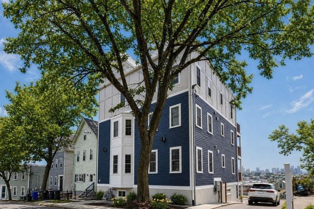 27 Suffolk St 2, Chelsea, MA 02150