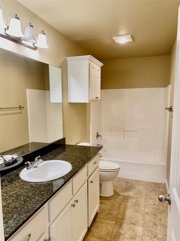 906 Dart Court, Granbury, TX 76049