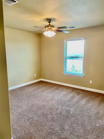 906 Dart Court, Granbury, TX 76049