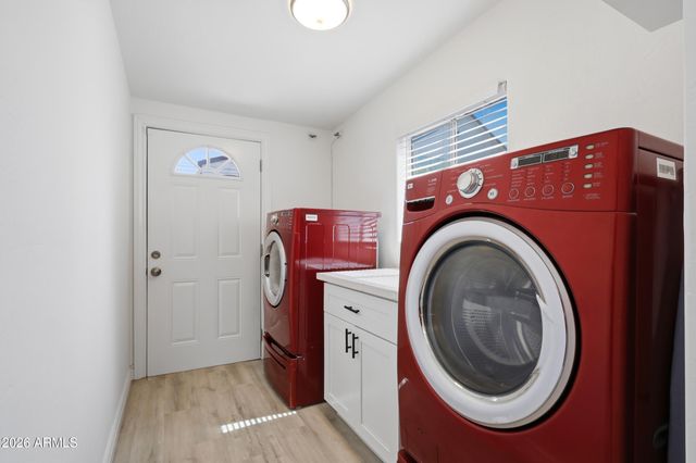 1514 W MONROE Street, Phoenix, AZ 85007