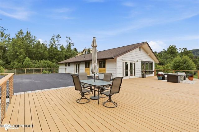 15236 Snow Flake Drive, Anchorage, AK 99516