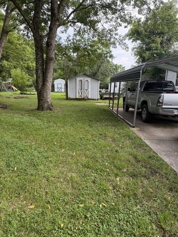 221 Richland Ave, Watertown, TN 37184