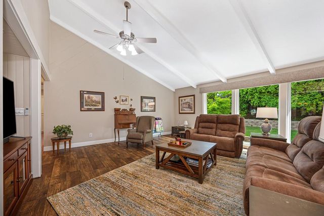 6120 Kifisia Way, Fair Oaks, CA 95628