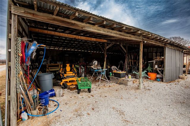 1190 New Bethel Road, Anderson, MO 64831