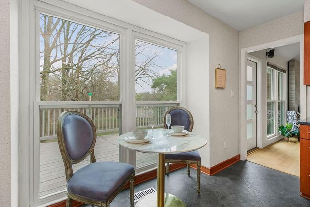 11827 Rosehill Road, Overland Park, KS 66210