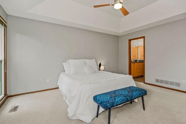 11827 Rosehill Road, Overland Park, KS 66210