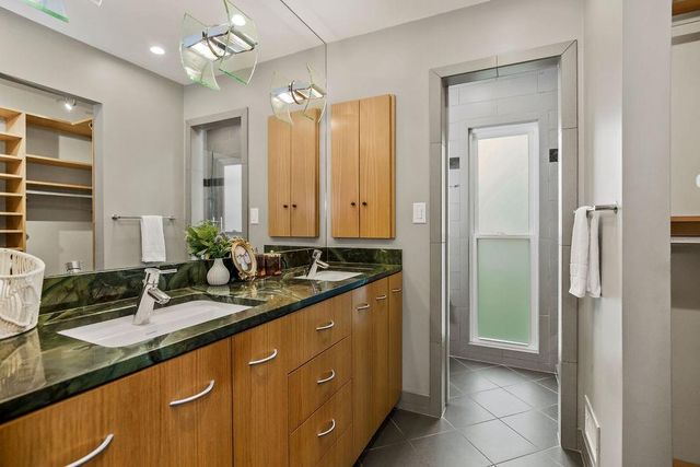 11827 Rosehill Road, Overland Park, KS 66210