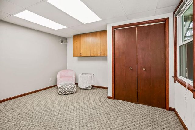 11827 Rosehill Road, Overland Park, KS 66210