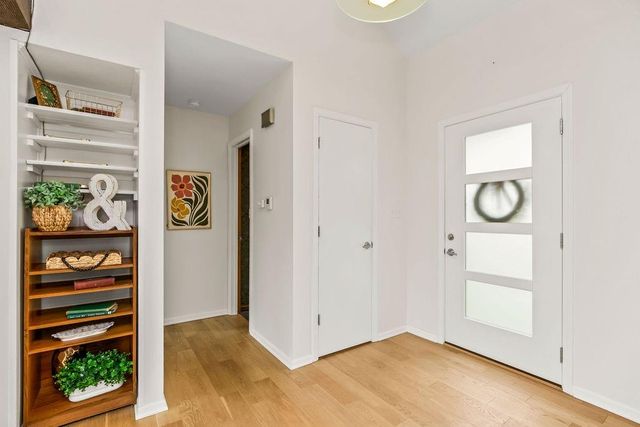 11827 Rosehill Road, Overland Park, KS 66210