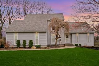 11827 Rosehill Road, Overland Park, KS 66210