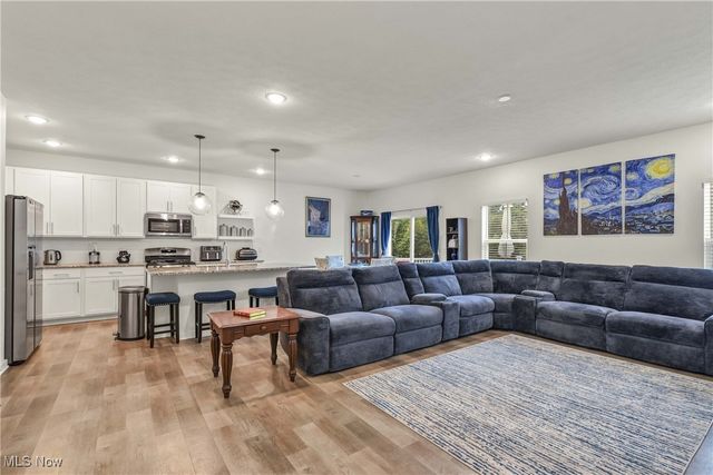 229 Harvest Way, Elyria, OH 44035