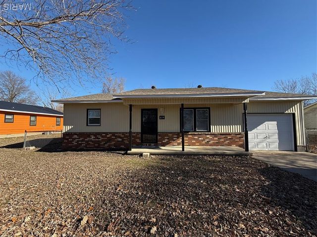 614 Vaughn Avenue, Sikeston, MO 63801