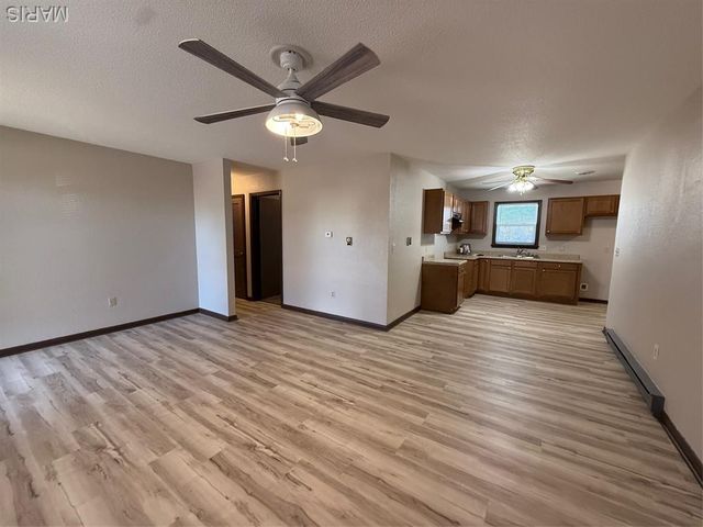 614 Vaughn Avenue, Sikeston, MO 63801