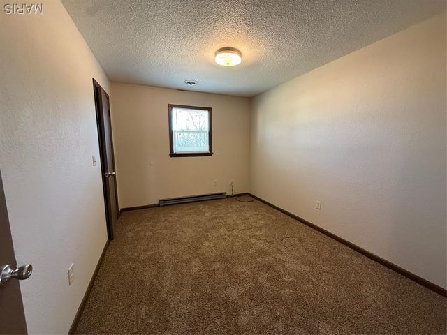 614 Vaughn Avenue, Sikeston, MO 63801