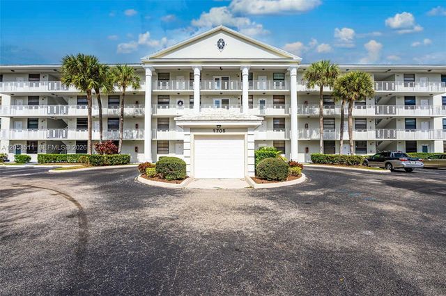 1705 Whitehall Dr 401, Davie, FL 33324