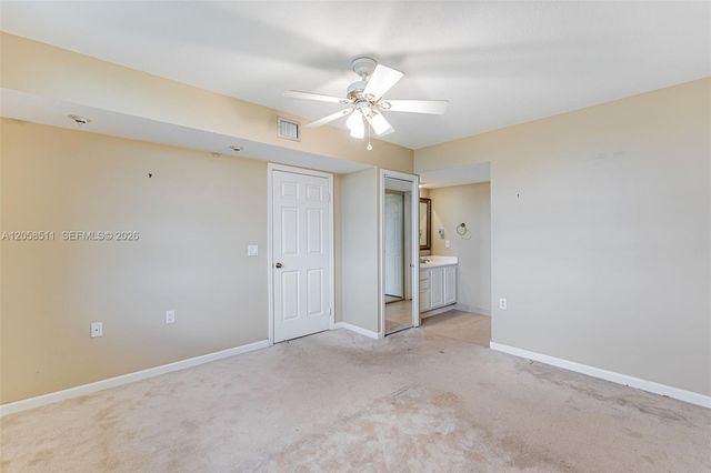 1705 Whitehall Dr 401, Davie, FL 33324