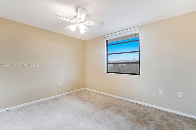 1705 Whitehall Dr 401, Davie, FL 33324
