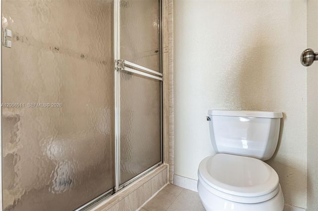 1705 Whitehall Dr 401, Davie, FL 33324